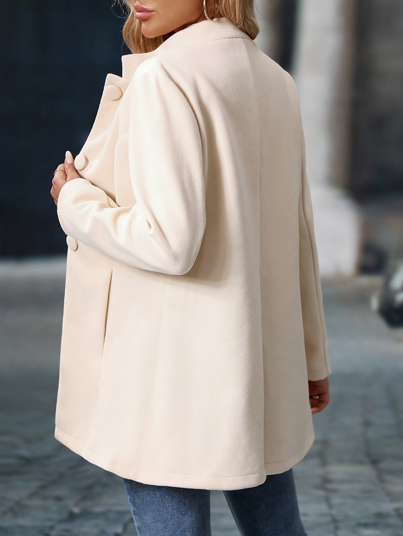 Timeless Elegance: Women's Luxe Blazer