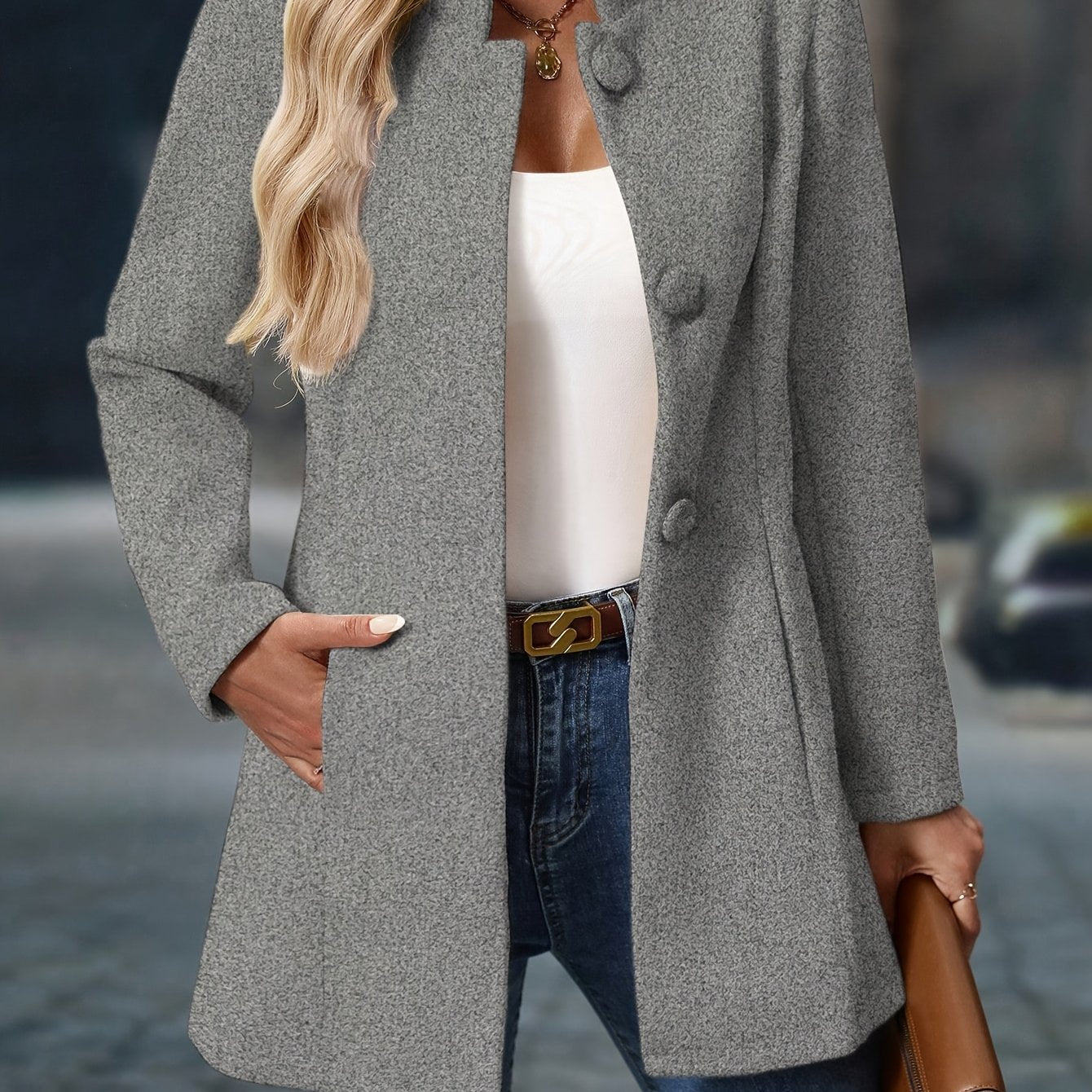 Timeless Elegance: Women's Luxe Blazer